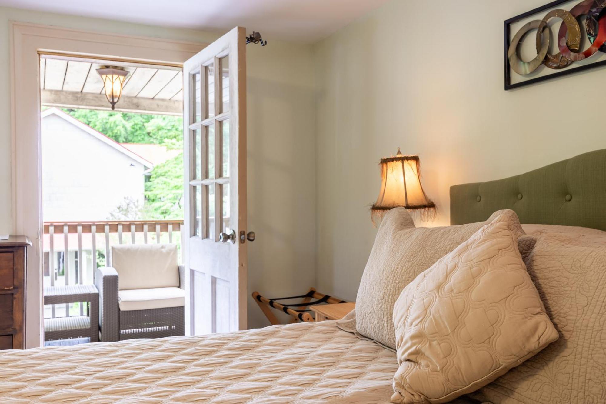 Bliss Point Farm And B&B, Llc Earlysville Dış mekan fotoğraf