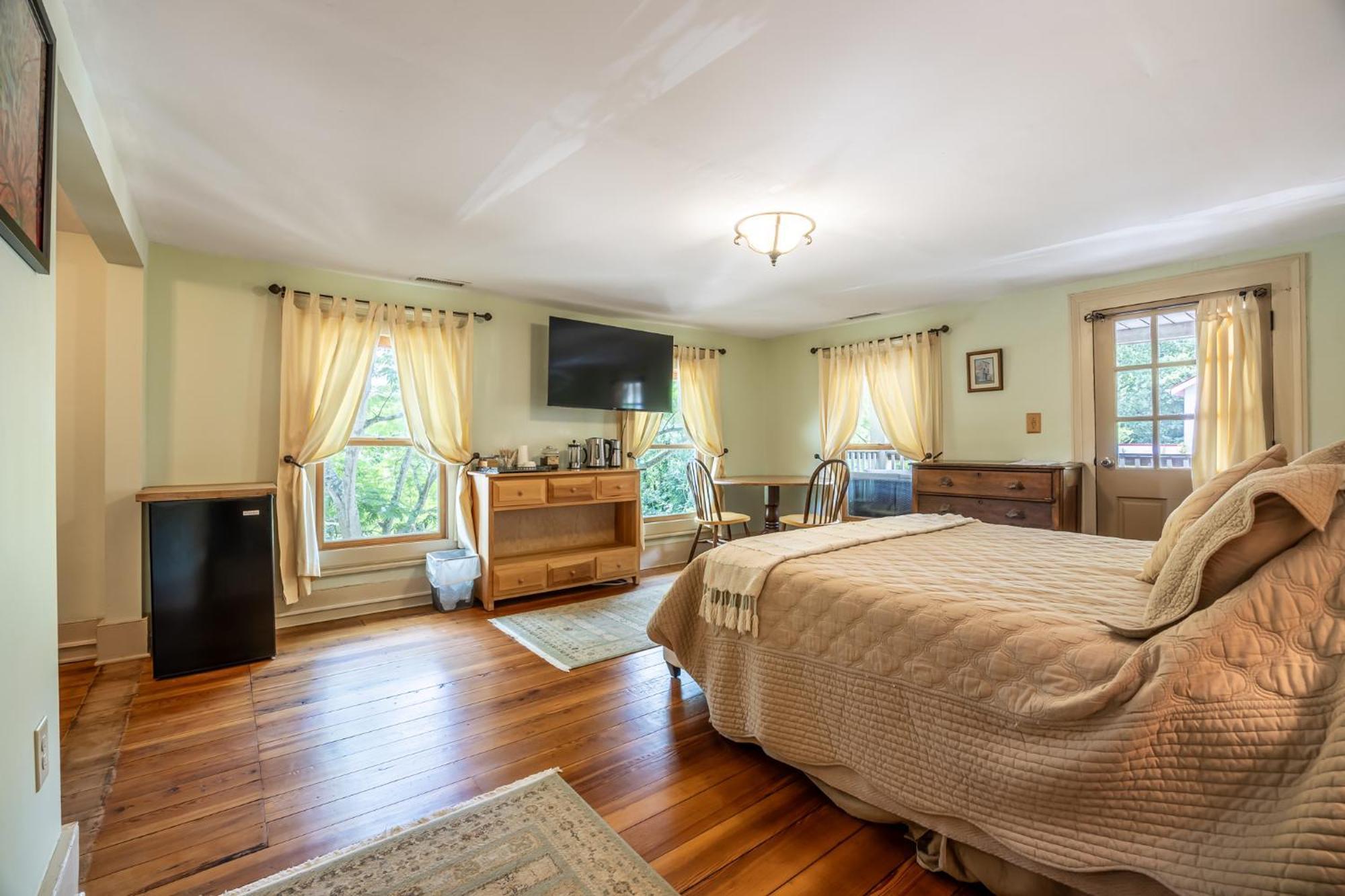 Bliss Point Farm And B&B, Llc Earlysville Dış mekan fotoğraf
