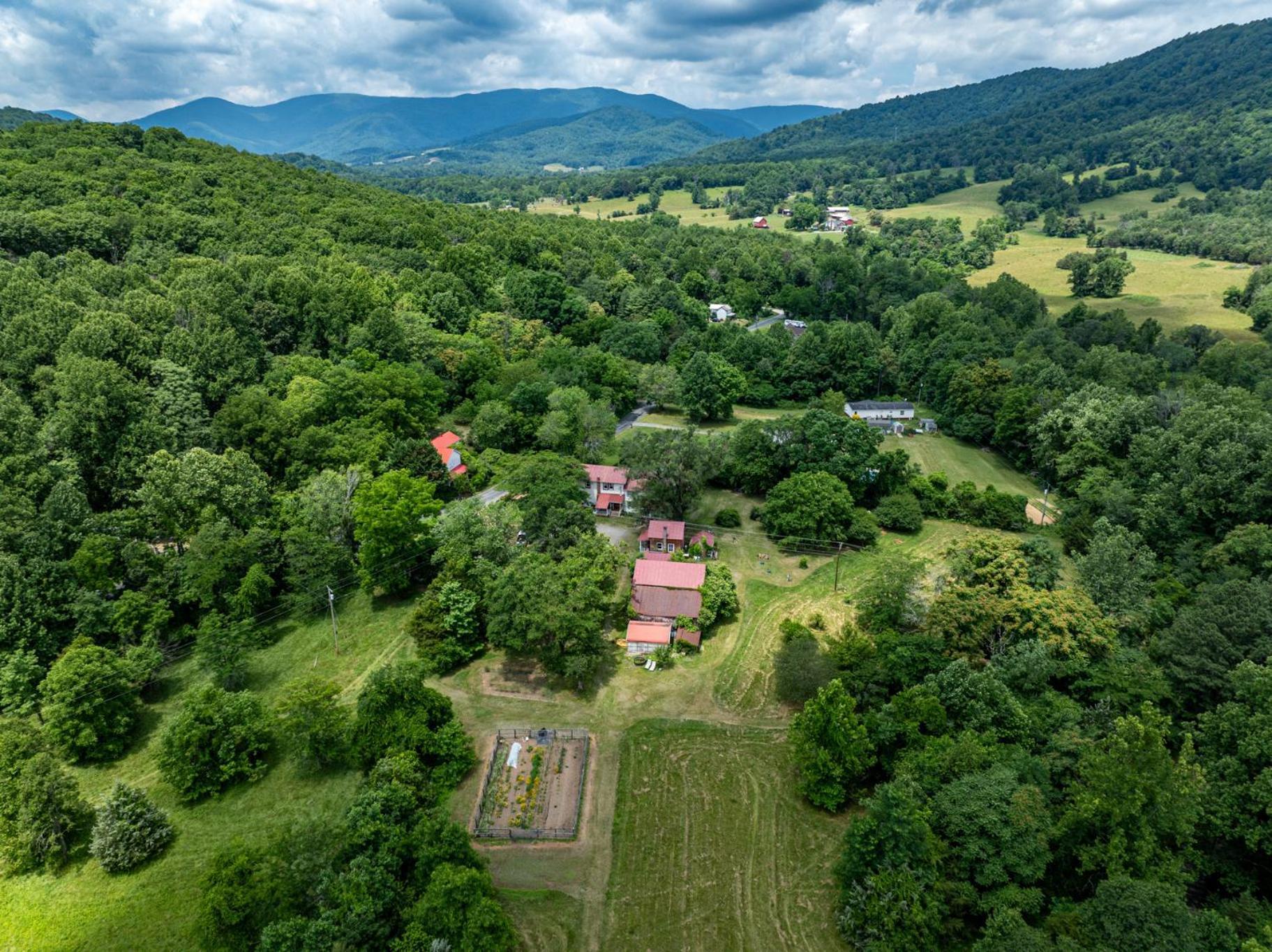 Bliss Point Farm And B&B, Llc Earlysville Dış mekan fotoğraf